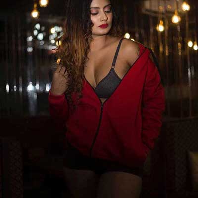 Incall Escorts